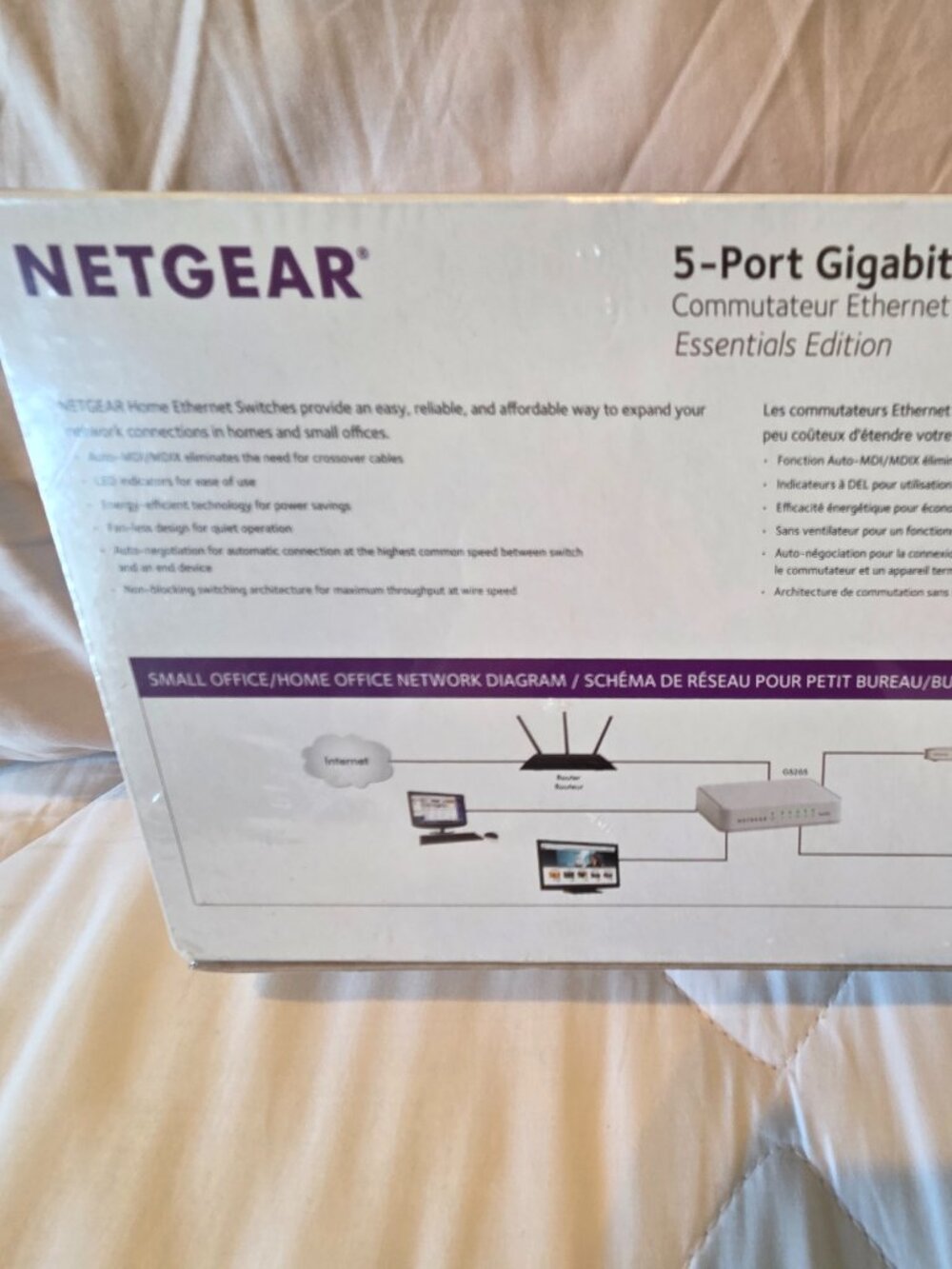 NETGEAR 5-Port Gigabit Ethernet Switch - NEW - Picture 2 of 5